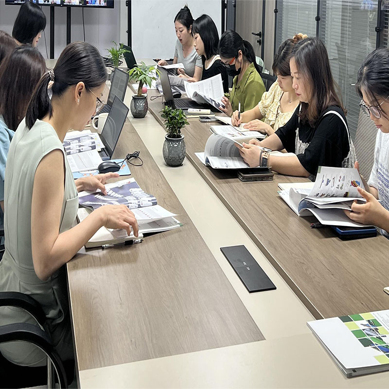 Jointly held a new product launch preparation meeting with China's leading terminal company-SAFETYPASS